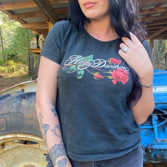 • 1990s 3d Emblem Sturgis Harley Davidson Rose Tee • - Picture 3 of 7